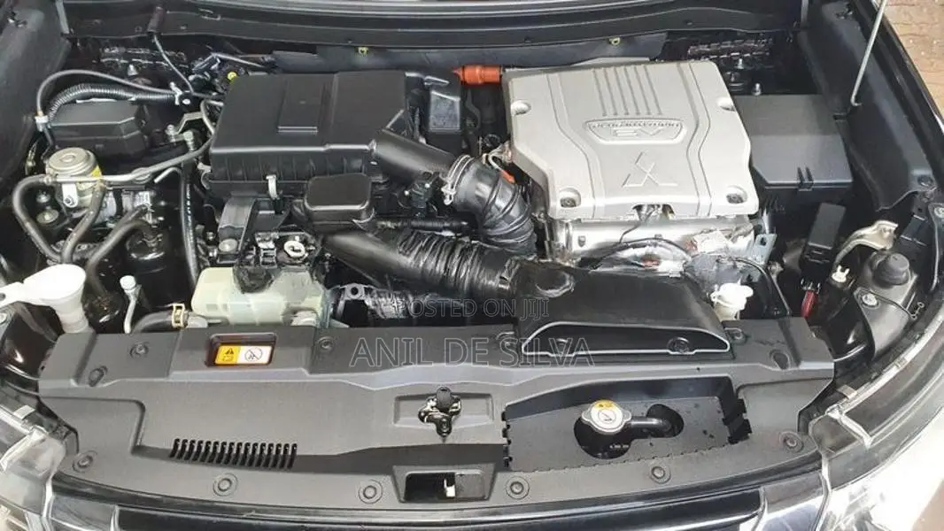 Mitsubishi Outlander 2015
