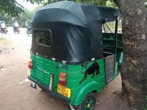 Bajaj RE 2005
