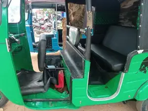 Bajaj RE 2005