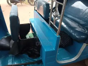 Bajaj RE 2003