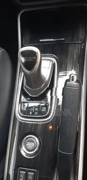Mitsubishi Outlander 2015