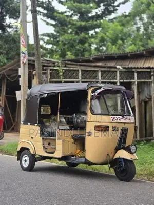 Bajaj RE 1995