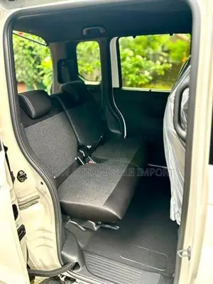 Honda N-Box Custom 2026