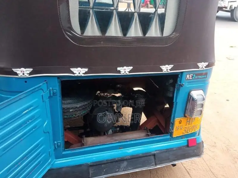 Bajaj RE 2003