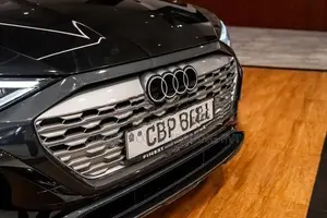 Audi Q8 E Tron 50 Virtual mirror 500km 2024
