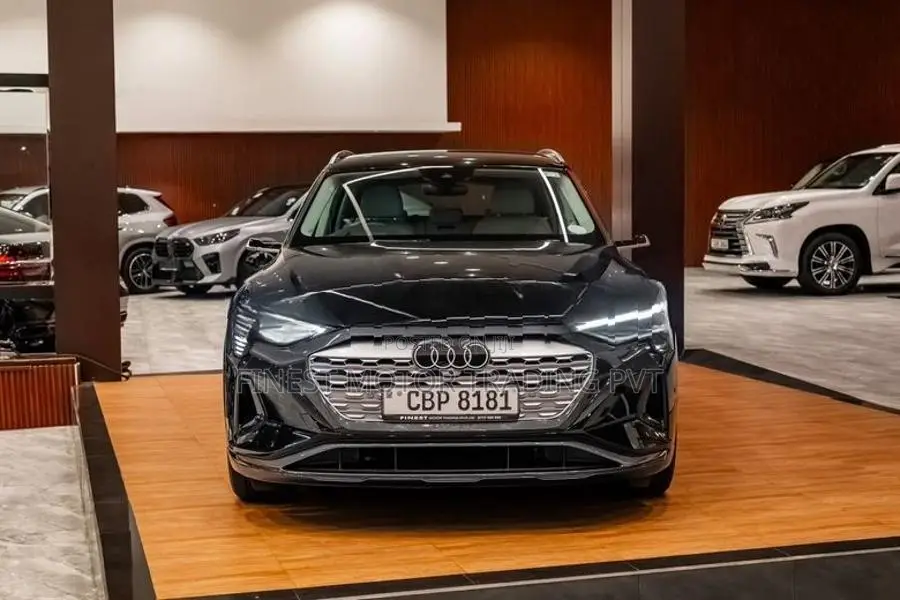 Audi Q8 E Tron 50 Virtual mirror 500km 2024