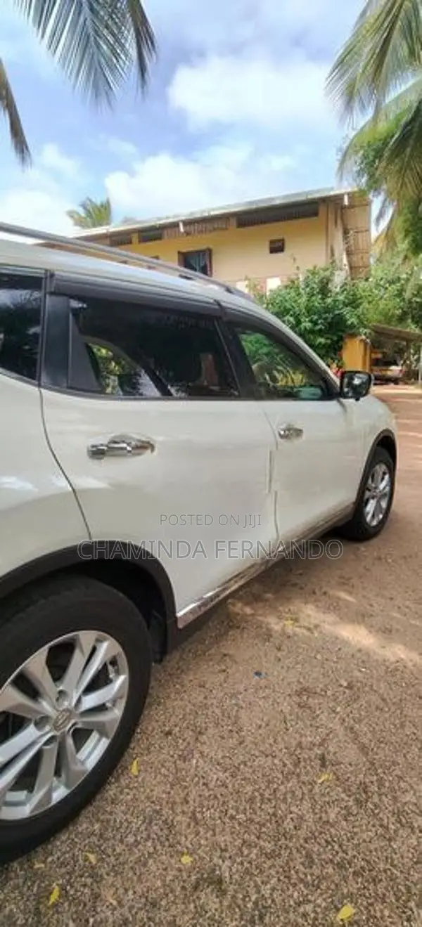 Nissan X-Trail car 2016