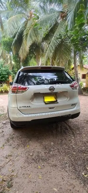 Nissan X-Trail car 2016