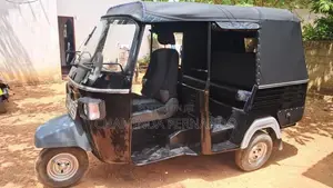 Piaggio three wheeler 2014