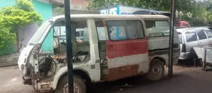 Toyota LH30 van 1982