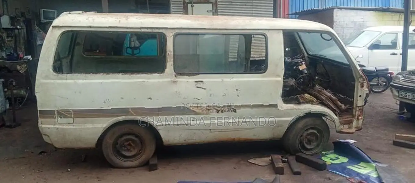 Toyota LH30 van 1982