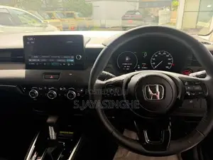 Honda Vezel Z Wireless Charging 2025