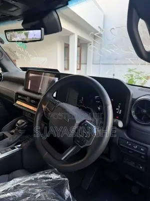 Toyota Land Cruiser Prado VX 2025