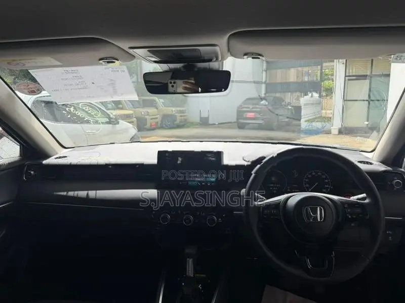 Honda Vezel Z Wireless Charging 2025