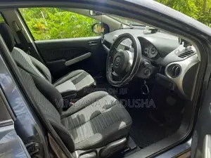 Mazda Demio 2009