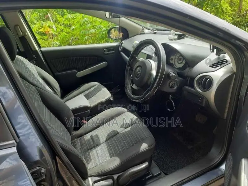 Mazda Demio 2009