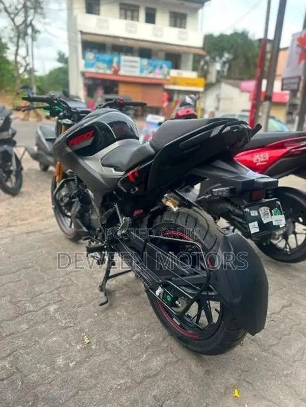 Hero Hunk 160R Brand New 2026
