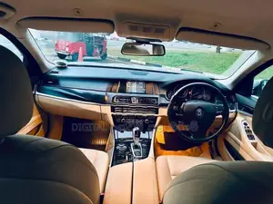BMW 520d LCI Model 2013