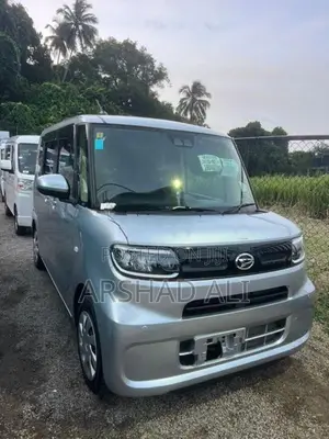 Daihatsu Tanto 2023