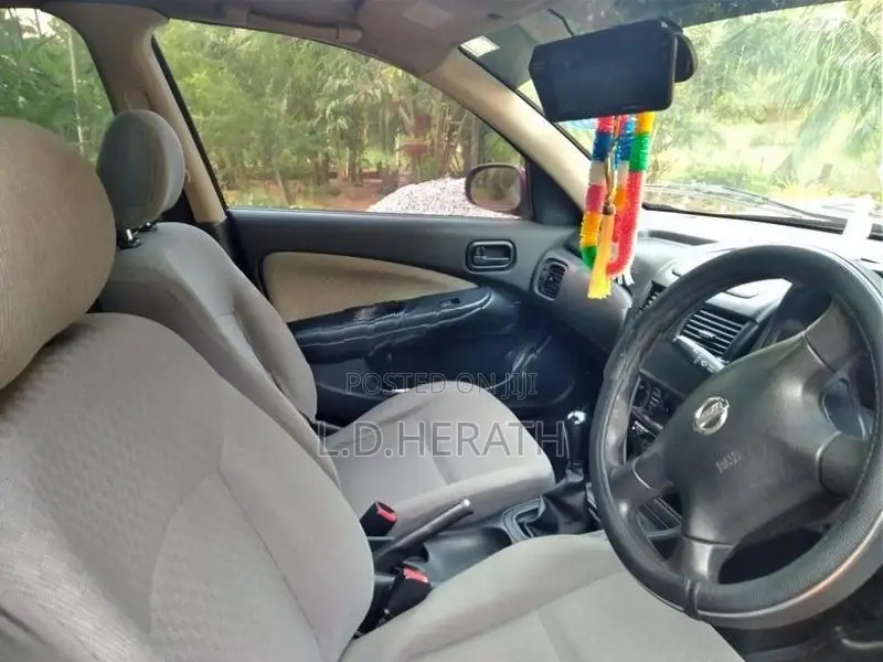 Nissan Sunny EX Saloon 2004