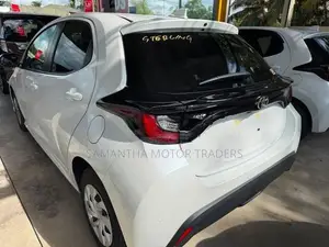 Toyota Yaris X Grade 2024