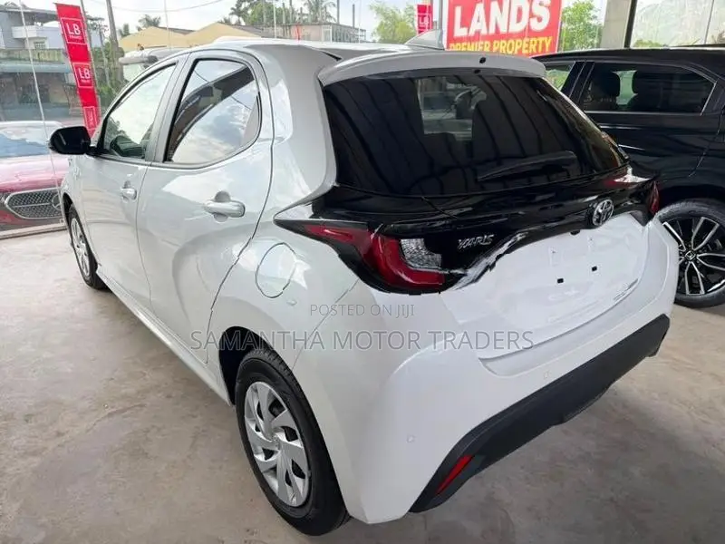 Toyota Yaris X 360 2025