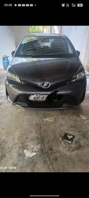 Toyota Vitz 2016