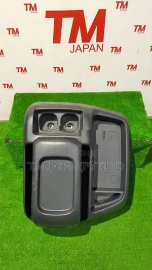 Toyota Hiace TRH229 Console Box