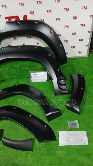 Toyota Hillux TRD Revo Over Fenders Set