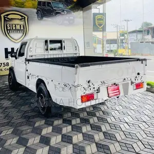 Toyota Hilux Champ Attractive Pac 2024