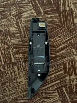 Toyota Yaris Main Mirror Switch Rh