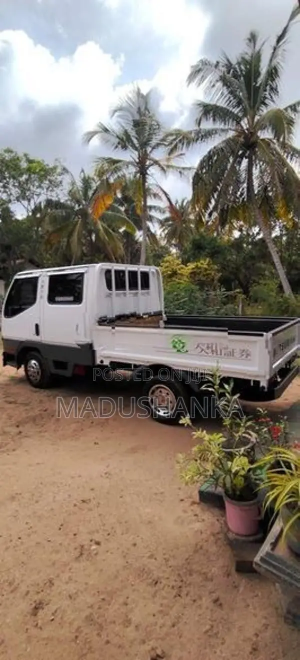 Mitsubishi crew cab 2007