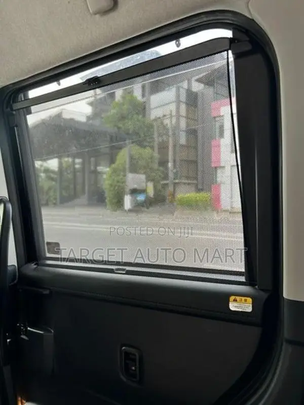 Toyota Roomy 2024