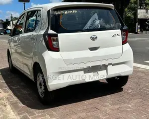 Daihatsu Mira 2024