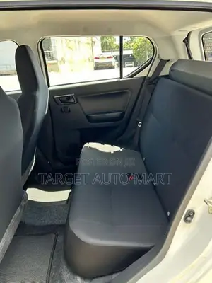 Daihatsu Mira 2024