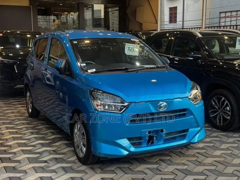 Daihatsu Mira Key Start Grade 2025