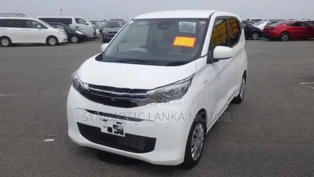 Mitsubishi eK Wagon M 2025