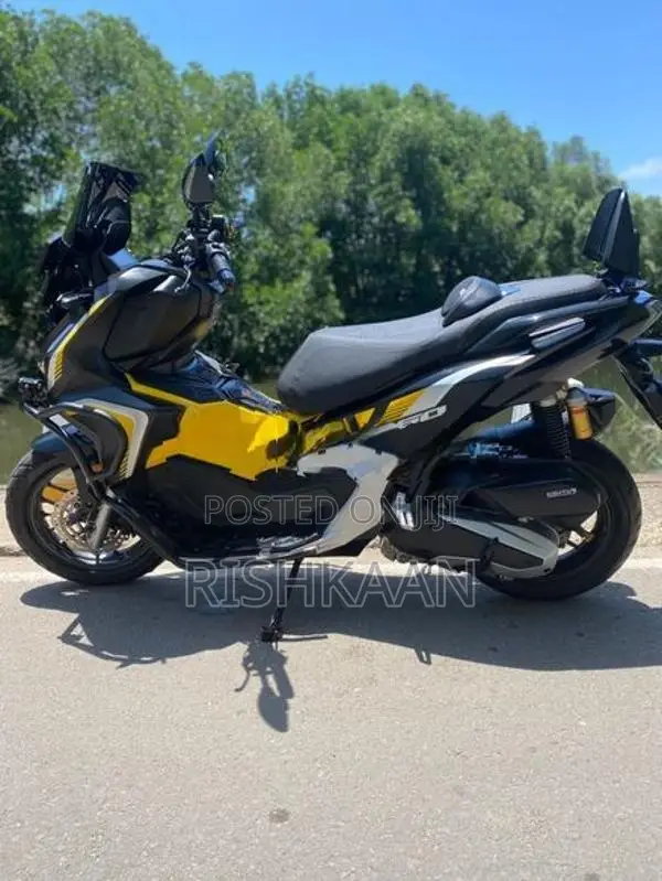 Honda ADV 160 2024