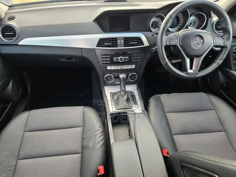 Mercedes Benz C180 W204 Facelift CGI 2011