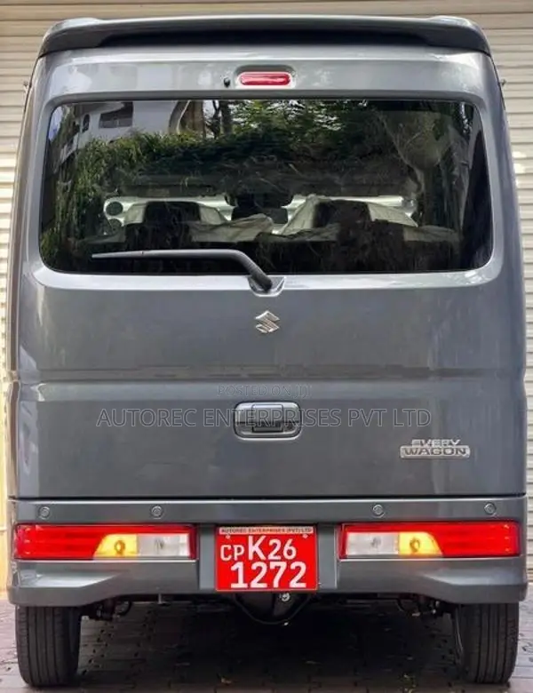 Suzuki Every Wagon DA18W 2026