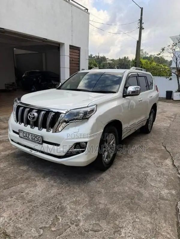 Toyota Land Cruiser Prado TX 2017