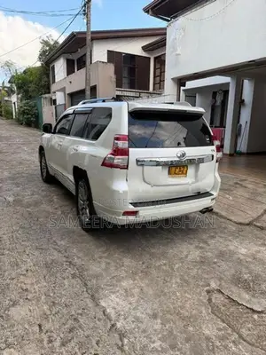 Toyota Land Cruiser Prado TX 2017