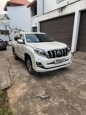 Toyota Land Cruiser Prado TX 2017
