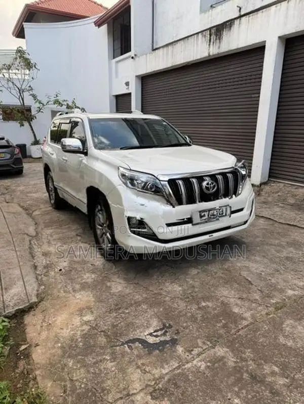 Toyota Land Cruiser Prado TX 2017