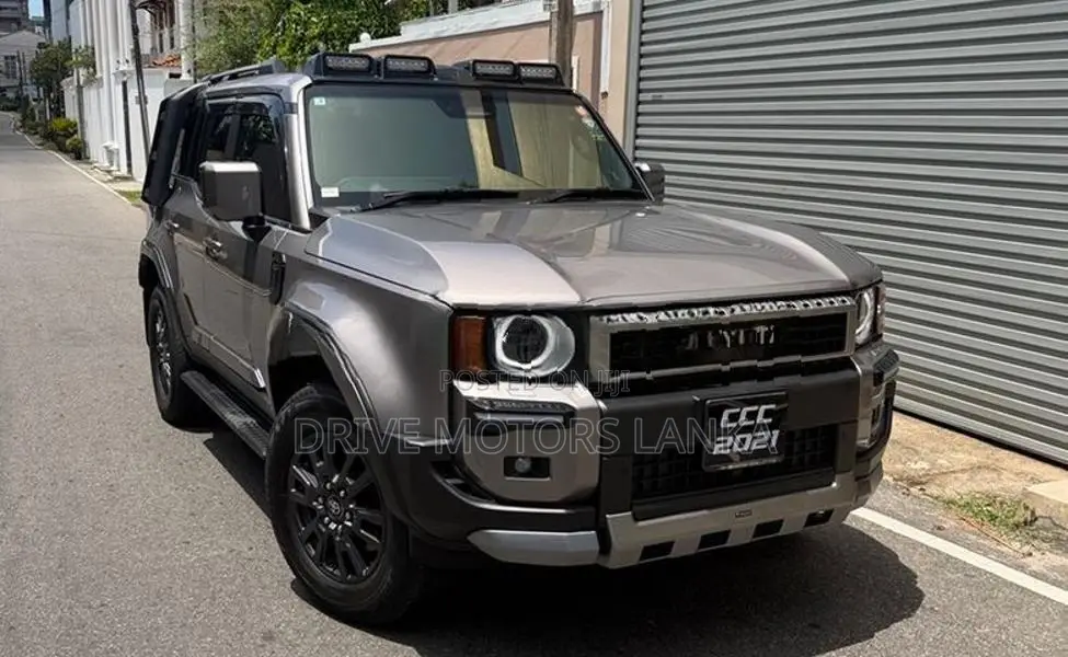 Toyota Land Cruiser Prado VX 2024