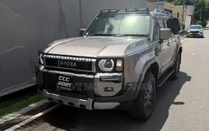 Toyota Land Cruiser Prado VX 2024