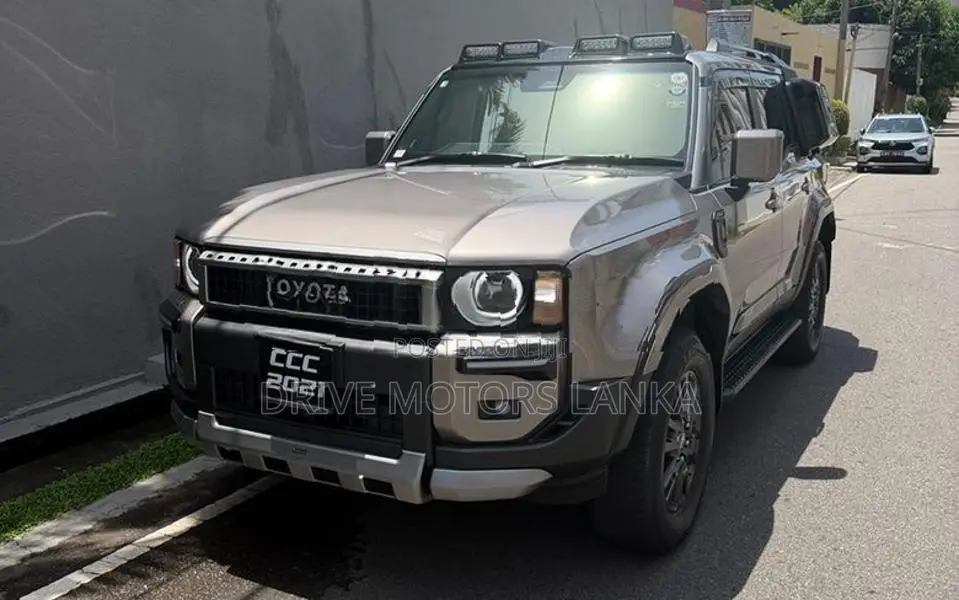 Toyota Land Cruiser Prado VX 2024