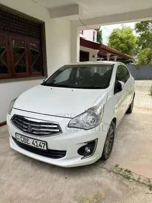 Mitsubishi Attrage 2016