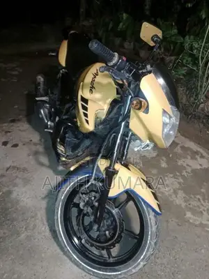 TVS Apache RTR 180 2015