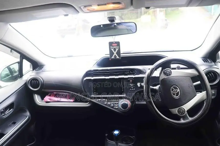 Toyota Aqua 2014